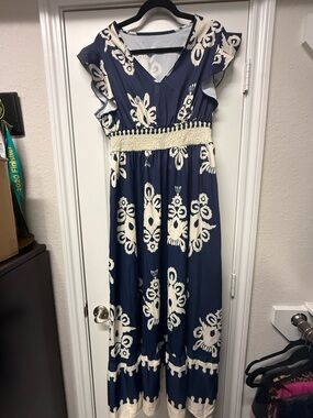 Navy & Cream Boho Midi Dress XL Lightweight Flowy Smocked Waist